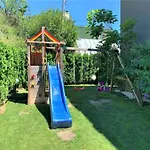 Seaview Flat With Pool & Parking Апартамент Варна