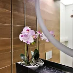 Seaview Flat With Pool & Parking Апартамент Варна