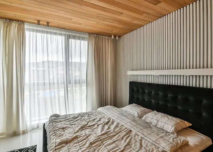 Seaview Flat With Pool & Parking * Варна