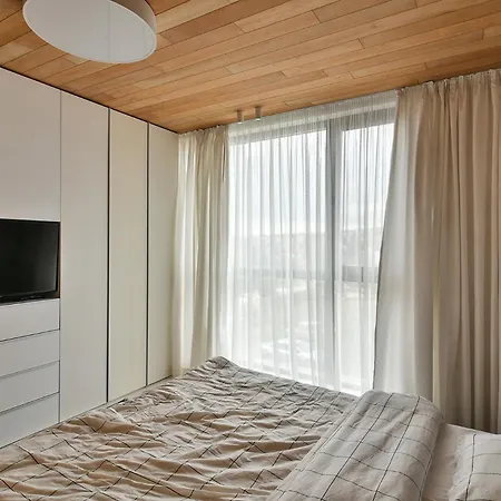 Seaview Flat With Pool & Parking * Varna