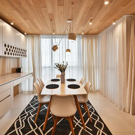 Seaview Flat With Pool & Parking Apartamento Varna