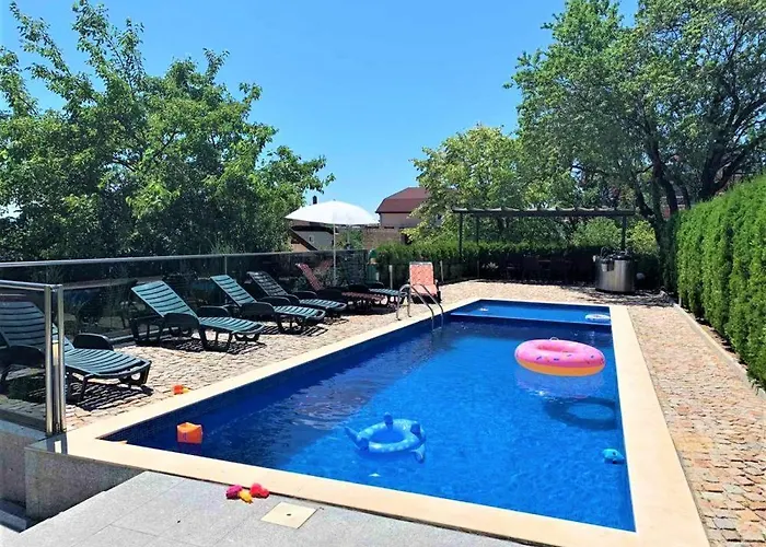 Seaview Flat With Pool & Parking Apartment Varna